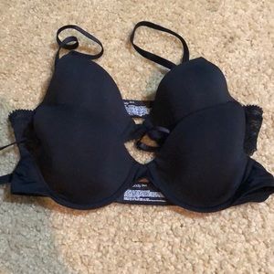 Gap black T-shirt bras. Lot of 2. Size 34A.